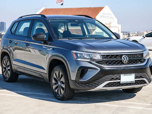 Used 2024 Volkswagen Taos S image 3