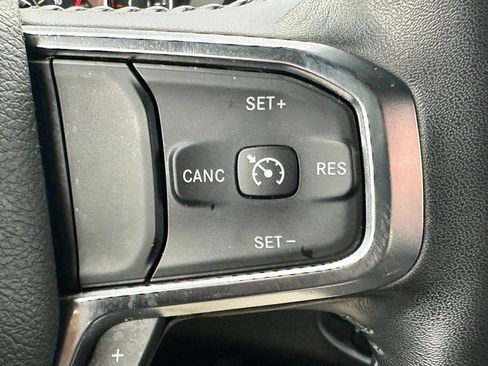 Used 2024 RAM 1500 Laramie image 20