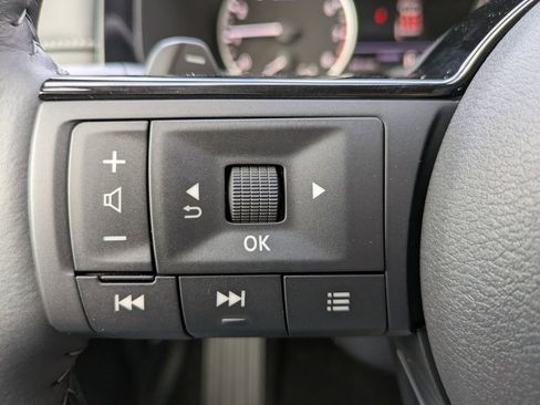 New 2025 Nissan Pathfinder SL image 25