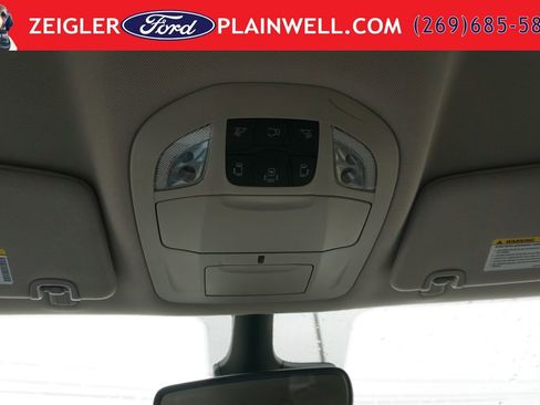 Used 2024 Chrysler Pacifica Touring-L FWD image 33