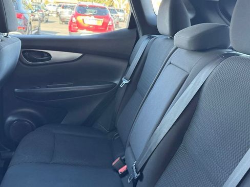 Used 2020 Nissan Rogue Sport S FWD image 17