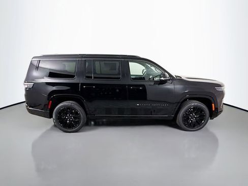 New 2026 Jeep Grand Wagoneer Limited AWD/4WD image 8