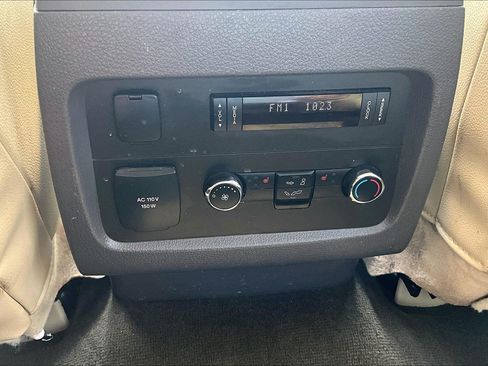 Used 2015 Lincoln Navigator 4WD w/ Equipment Group 101A Reserve image 40
