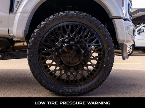 Used 2026 Ford F450 Platinum w/ Platinum Plus Package image 12