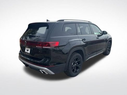 New 2026 Volkswagen Atlas Peak Edition AWD/4WD image 2