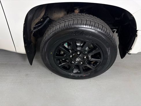 Used 2019 Toyota Tundra SR5 w/ SX Package AWD/4WD image 10