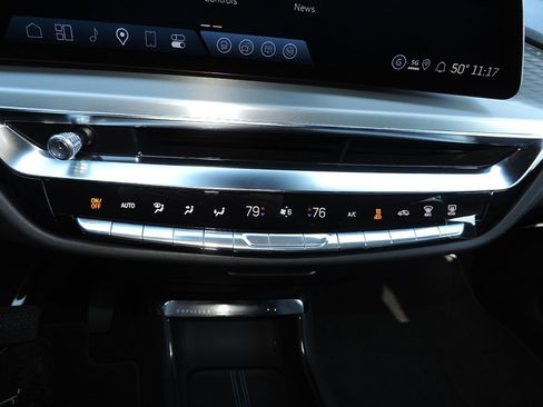 New 2026 Cadillac Lyriq Premium Luxury image 20