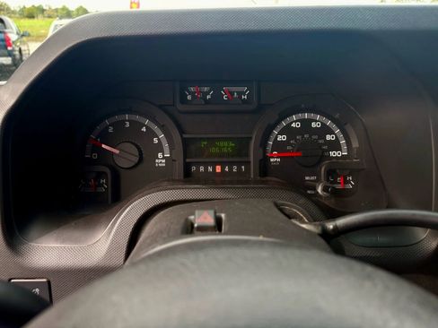 Used 2017 Ford E-450 and Econoline 450 Super Duty w/ Power Windows & Locks Group image 24