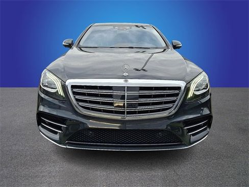 Used 2019 Mercedes-Benz S 560 Sedan image 2