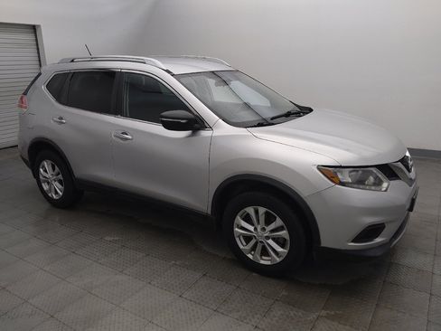 Used 2015 Nissan Rogue SV FWD image 11