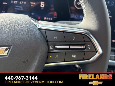 New 2026 Chevrolet Equinox EV LT image 2