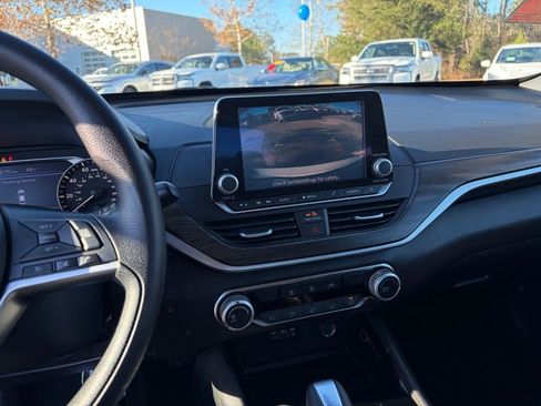 Certified 2024 Nissan Altima 2.5 SV image 20