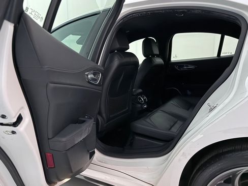 Used 2019 Alfa Romeo Giulia Ti image 21