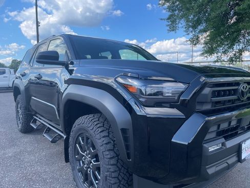 New 2026 Toyota 4Runner SR5 RWD image 9