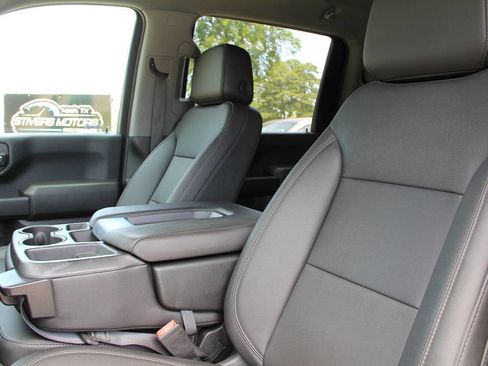 Used 2021 GMC Sierra 3500 4x4 Crew Cab w/ Convenience Package image 25