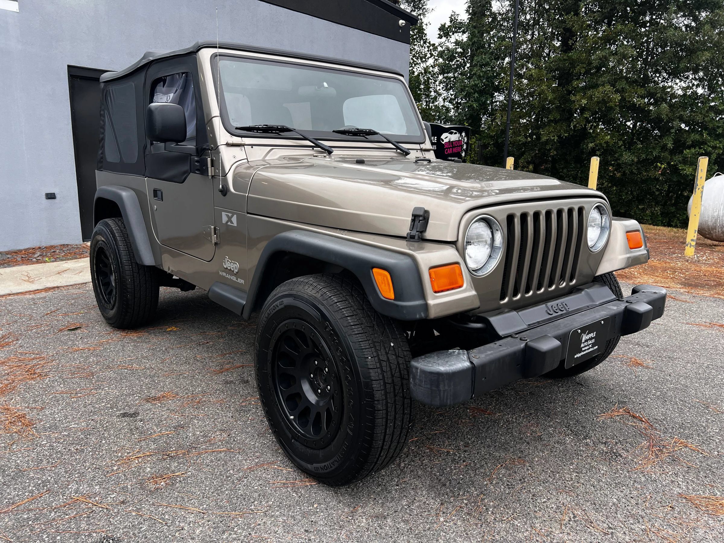Used 2004 Jeep Wrangler X w/ Convenience Group AWD/4WD image 3