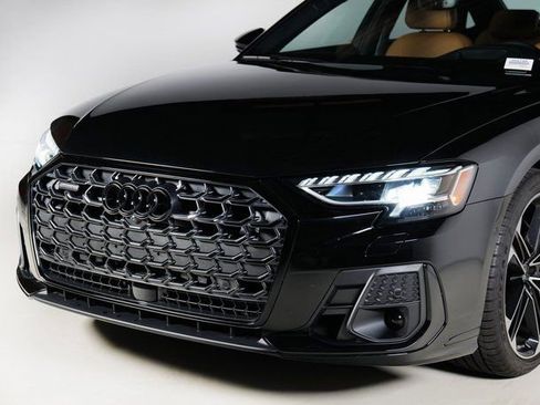 Used 2025 Audi A8 L 3.0T w/ Executive Package image 33