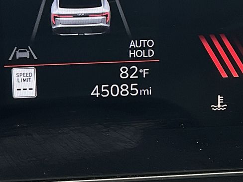 Used 2025 Kia K4 FWD image 31