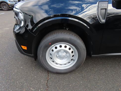 New 2026 Ford Maverick XL image 7