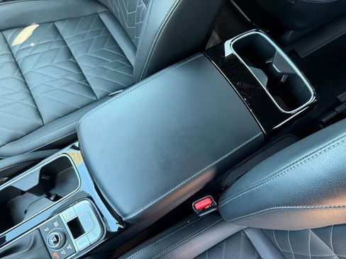 Used 2025 Kia Telluride EX X-Line AWD/4WD image 28