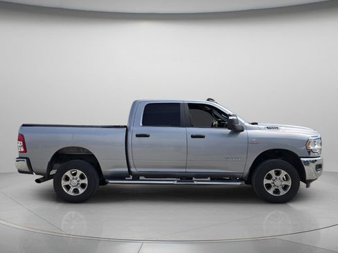 Used 2024 RAM 2500 Big Horn AWD/4WD image 4