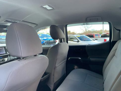 Used 2021 Toyota Tacoma SR5 image 33