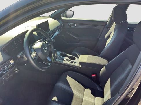 Used 2022 Honda Civic Sport image 9