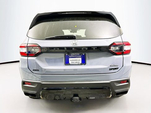 Used 2026 Honda Pilot Sport image 15
