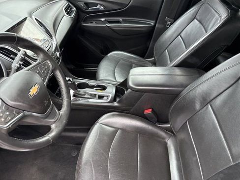 Used 2018 Chevrolet Equinox Premier image 12