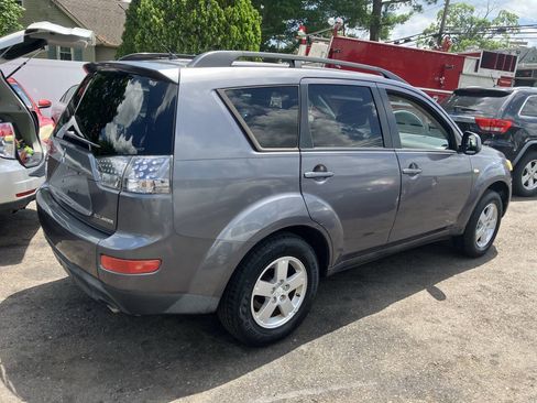 Used 2009 Mitsubishi Outlander ES image 6