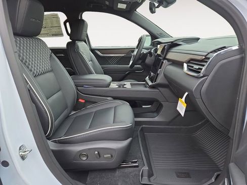 New 2026 GMC Acadia Denali w/ Super Cruise Package image 35