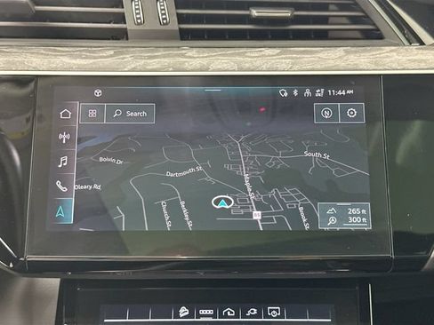 Used 2021 Audi e-tron Premium w/ Convenience Plus Package AWD/4WD image 12