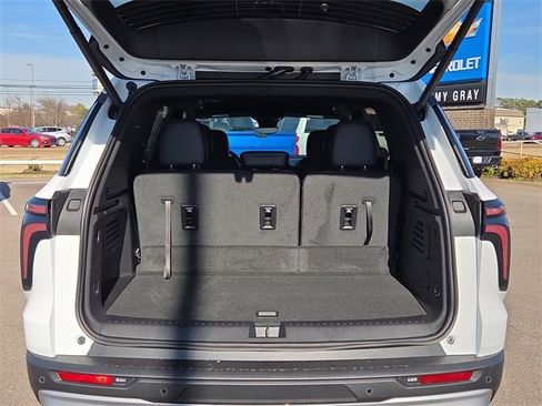 New 2026 Chevrolet Traverse LT w/ Driver Confidence Package image 14