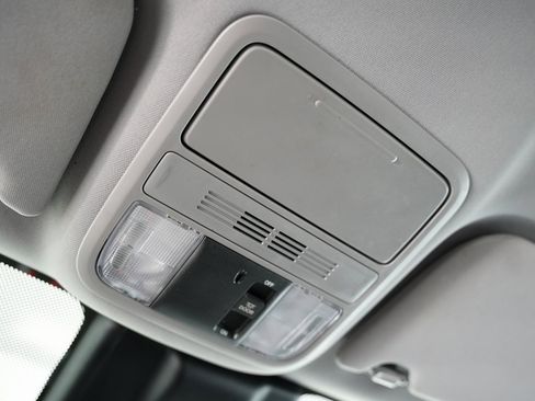 Used 2019 Honda Odyssey EX image 57