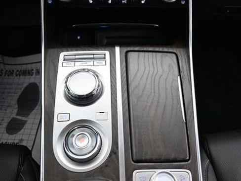 Used 2024 Genesis GV80 2.5T AWD/4WD image 16