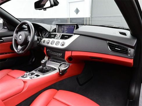 Used 2016 BMW Z4 sDrive28i image 13