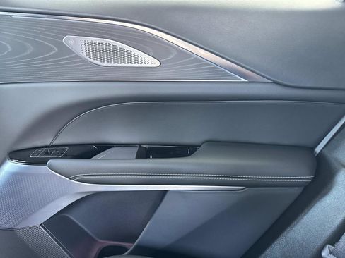 New 2025 Cadillac Lyriq Luxury image 16