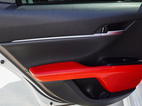 Used 2019 Toyota Camry XSE FWD image 24