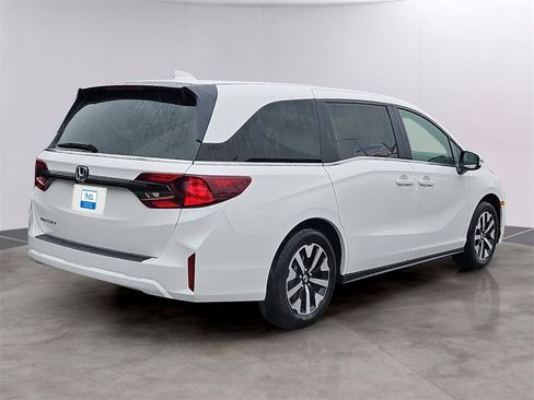 New 2026 Honda Odyssey EX-L image 2