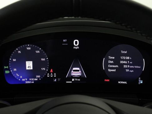 Certified 2025 Porsche Macan 4 Electric image 16