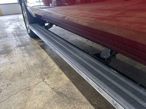 Used 2019 Chevrolet Tahoe Premier AWD/4WD image 16