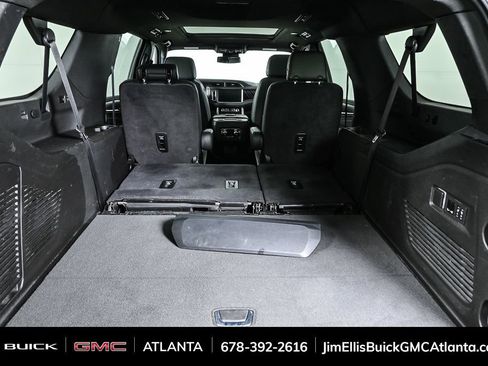 Used 2024 GMC Yukon XL Denali image 34