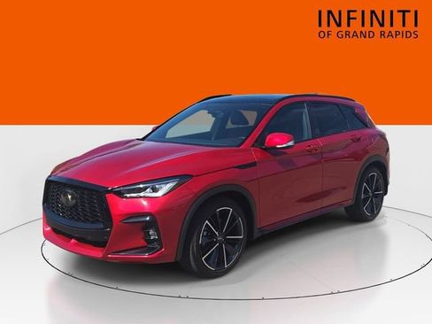 Used 2023 INFINITI QX50 Sport AWD/4WD image 3