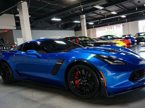 Used 2015 Chevrolet Corvette Z06 w/ Z07 Performance Package RWD image 44