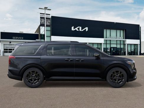 New 2025 Kia Carnival SX Prestige image 8