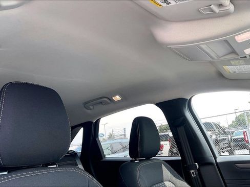 Used 2020 Ford Explorer XLT w/ Equipment Group 202A AWD/4WD image 21