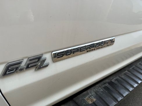 Used 2017 Ford F250 XL AWD/4WD image 3