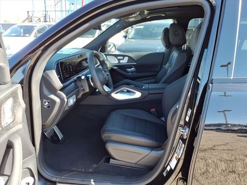 New 2026 Mercedes-Benz GLS 580 4MATIC image 11