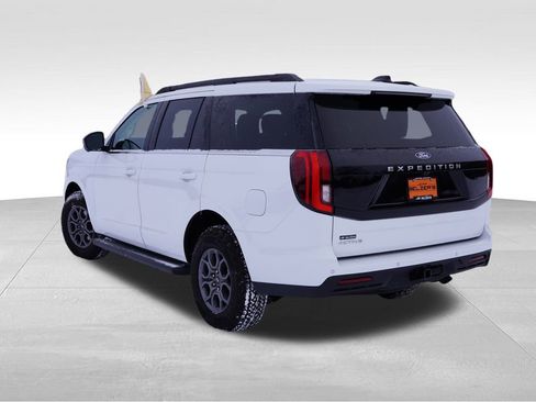 Certified 2025 Ford Expedition Active image 7