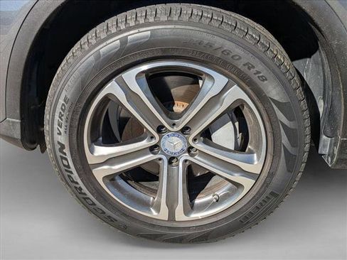 Used 2017 Mercedes-Benz GLC 300 4MATIC image 24